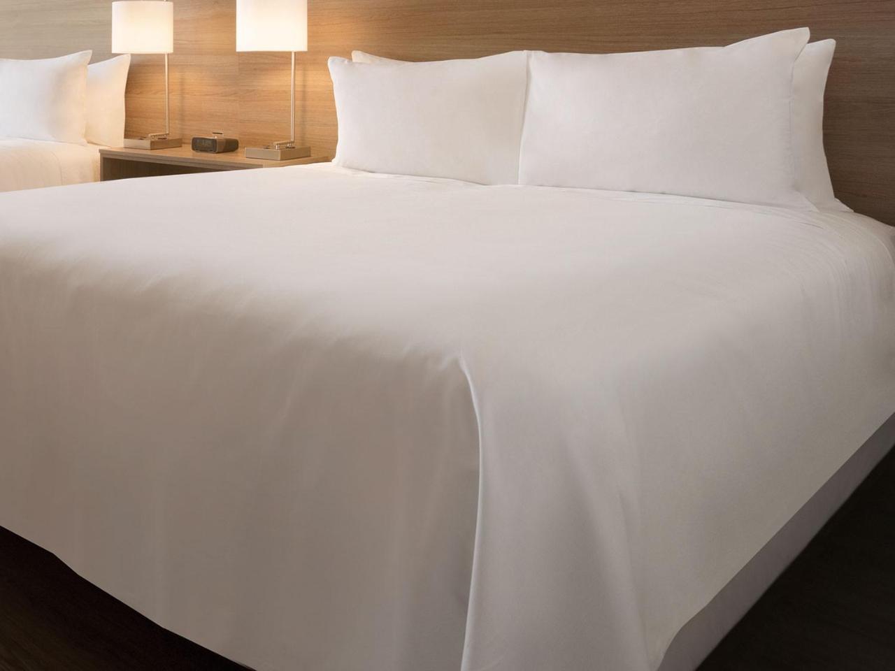 Radisson Kingswood Hotel&Suites, Fredericton Buitenkant foto